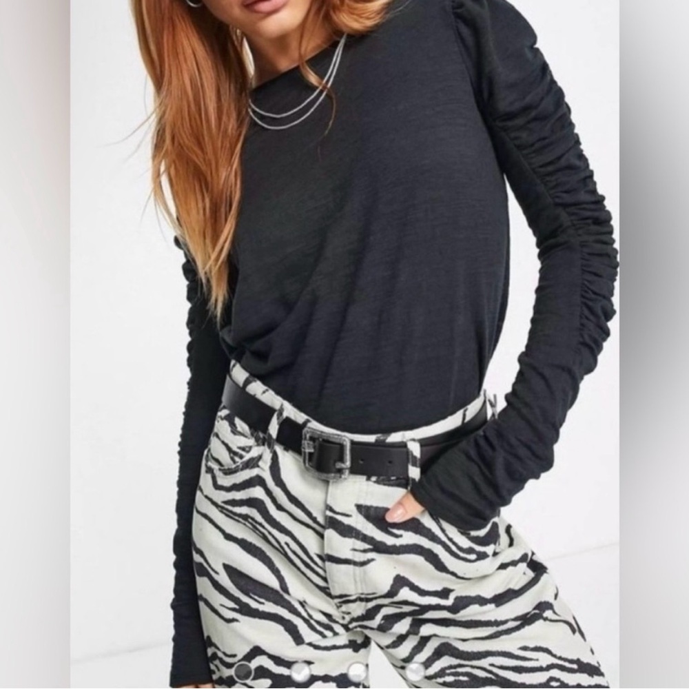 We The Free Black Ruched Long-Sleeve Tee